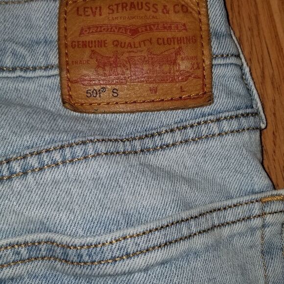 501 Big E Levi's jeans in used condition 26x28 - Picture 13 of 16